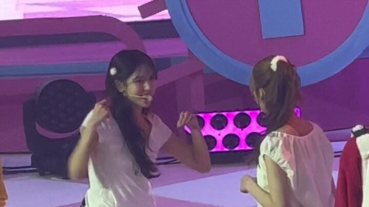 Twice dance relay (Fast Forward -Somi)