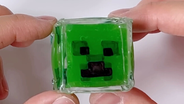 Please! You can play with me like this from now on! Creeper!
