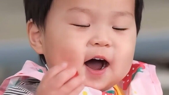 Chương trình phát sóng đầy nhiệt huyết của Trịnh Du: Các chú, các cô, các bác hãy nhìn mười cái răng