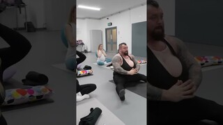 Eddie Hall Farts In Yoga Class While Wearing Pregnant Suit