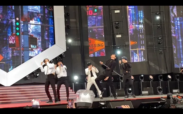 Monsta X - รัก FANCAM