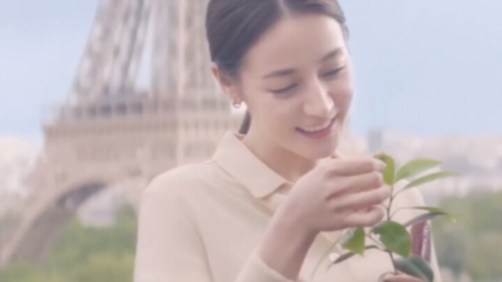 Ahhhhh, this is the first time I've seen it. I really like the commercial of Dilraba Dilmurat shot b