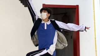 待她笑颜如画 笔墨山河入画
