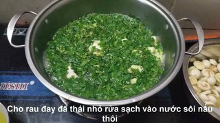 cà pháo chấm mắm tôm ăn với canh rau đay