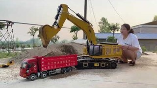 Construction Vehicles Song for Kids 🚛 Excavator, Bulldozer & Other Trucks for children - HeyKids