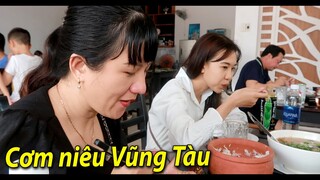 Xem Du lịch Vũng Tàu gia đình giá rẻ - Phần 1: Cơm niêu - Nam Việt