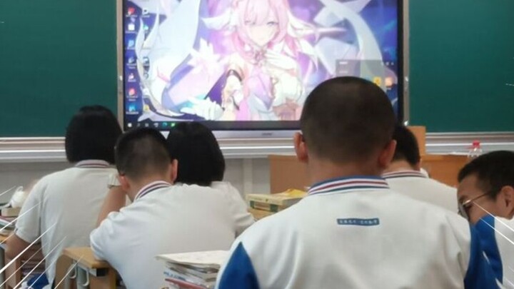 I changed the class wallpaper to Alicia? ? !