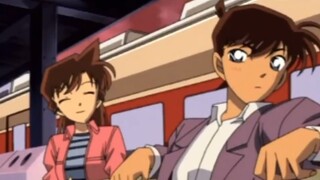 I haven't seen the new Ran candy! Shinichi took the initiative to hold Xiaolan's hand