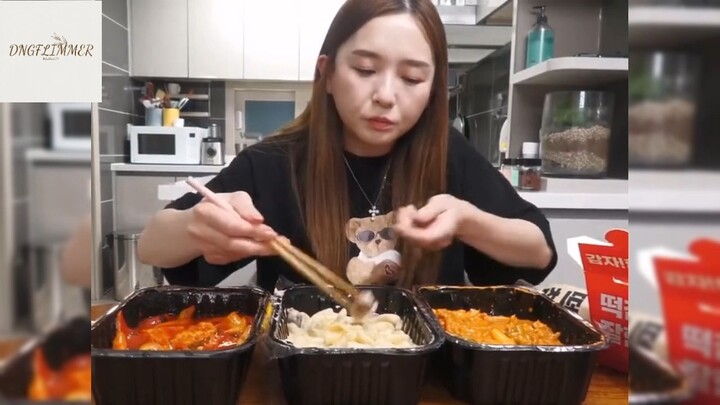 Ăn và cảm nhận món bánh gạo cay và bánh gạo sốt kem #anngon