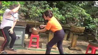 Comedy GIRL Video 2021 // Try Not To laugh Challenge // New funny GIRL video 2021 // huongfunny39