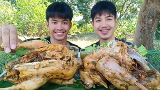 ไก่บ้านตัวใหญ่ๆนึ่งสมุนไพรหอมๆ ถึงรสถึงเครื่องมากินข้าวด้วยกันครับ.