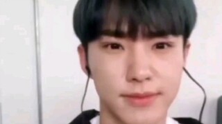 【SEVENTEEN】双眼皮的顺荣见过吗  哈哈哈