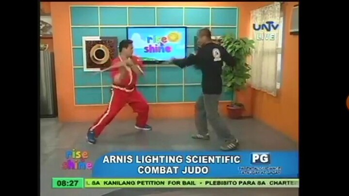 Bigay tama double baston of Lightning Scientific Arnis System.