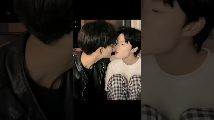 bl kiss 💗 Yu Xiaoqiu & Liu Xiaoyang #couple #foryou #bl #boylove #shorts #kiss #xuhuong #douyin