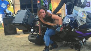 Magandang babae tinuroan ng HPG kung paano patayoin ang Bigbike!