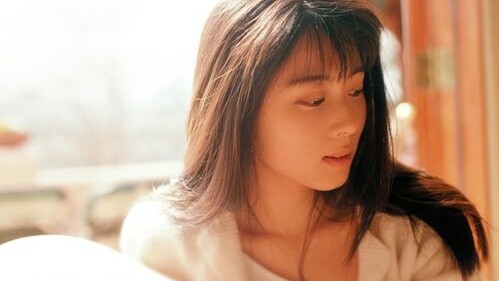 Chị Quan Thủy, người đã thành thạo 4 ca khúc anime kinh điển, vừa tài năng vừa xinh đẹp, là nữ rocke