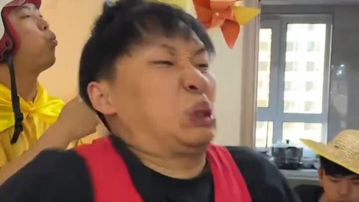 今天给大家来点不一样的才艺，都看好了哈