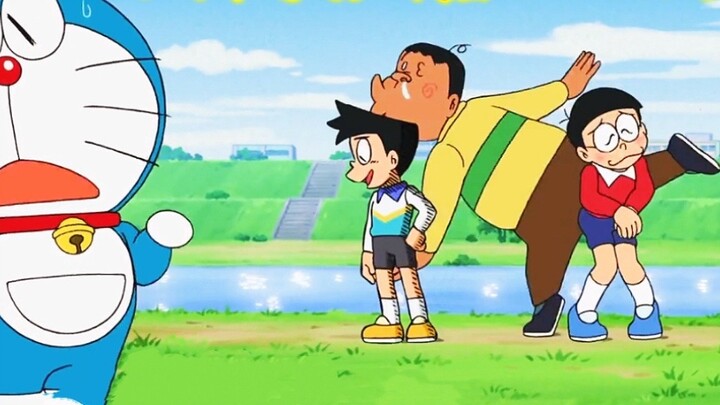 Đôrêmon: Nobita dùng đạo cụ biến thành người ngay lập tức, sau khi làm đổ đạo cụ, cả ba người ngay l