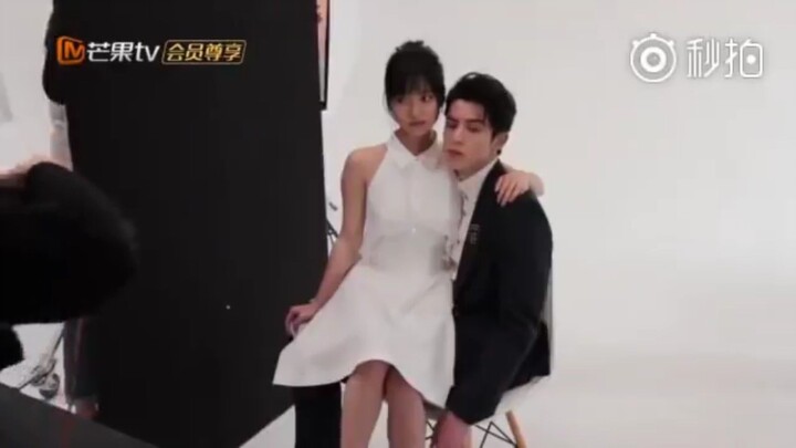 Behind The Scene Photoshoot, Meteor Garden 2018 / Shen Yue, Dylan Wang Sweetness Overload 🤩💗😍