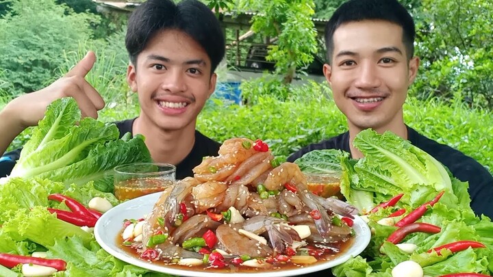 กุ้งดองตัวใหญ่ๆ เนื้อกรุบกรอบจิ้มซีฟู้ดสุดเด็ด เผ็ดแซ่บถึงใจ.