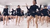 การเต้นรำแบบละติน: สาวๆ ที่เต้นแซมบ้านั้นมีเสน่ห์และน่าหลงใหล!