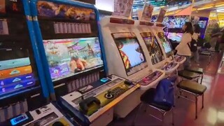 y2mate.com - Exploring Japans retro gaming district Akihabara in Tokyo Electric