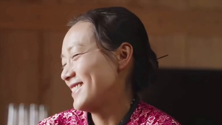 Pertemuan antara seorang gadis Tibet berusia tujuh belas tahun dan tim dokumenter Jepang benar-benar