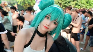 Chimelong Water Nocturne ~ Wow adalah coser baju renang