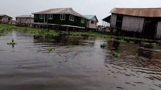 Ganvie - ngôi làng nổi lớn nhất Châu Phi ở Benin lập bởi những người thoát kiếp nô lệ