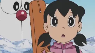 Doraemon: Nobita and Shizuka are trapped in the snow on a thread, how can Nobita save himself