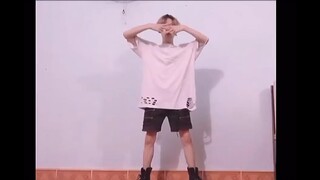 Ngực công mông thủ ....