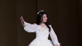 [กรดคาร์บอนิก] นี่คือภาพโคลสอัพของฉันเต้นรำกับ "ฤดูหนาว" ที่มหาวิทยาลัยซุนยัตเซ็นที่ผู้คนนับล้านบนอิ
