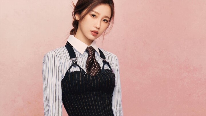 Congratulations to Yu Shuxin for becoming the first brand spokesperson for Moschino since its foundi