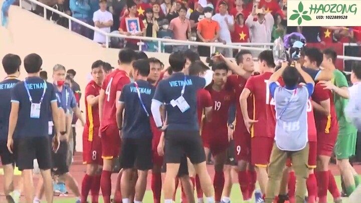 Cận cảnh những giọt nước mắt hạnh phúc của U23 Việt Nam sau khi hạ Thái Lan #doisong #seagame3