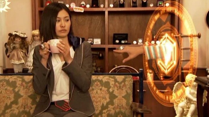 Kamen Rider Wizard: Kamen Rider Mage 1, Rinko who was attacked in the chest and Shunpei who thought 