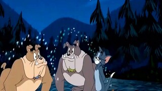 [Legenda Tom and Jerry] Berapa banyak bentuk yang dimiliki Spike?