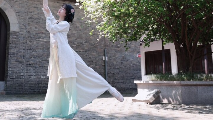 This is the gentle sister from Jiangnan that you want ❀ [Smoke and Rain Boat]