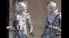 Cybermen action in: 'Silver Nemesis' (1988)