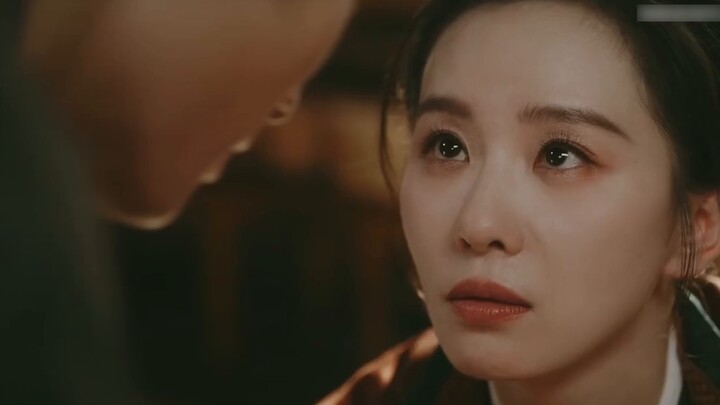 The director's god-level transition captured the fateful feeling of vicious dogs biting each other