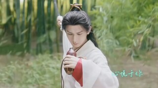Catch the sword with bare hands and use the bamboo pole as a sword!