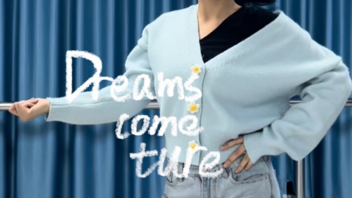 When you have a kpop friend to give you the camera movement, do a light dance and dreams come true