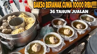 KULINER BAKSO PALING LEGENDARIS JUALAN SUDAH 36 TAHUN - bakso pakman alfamart ril gresik