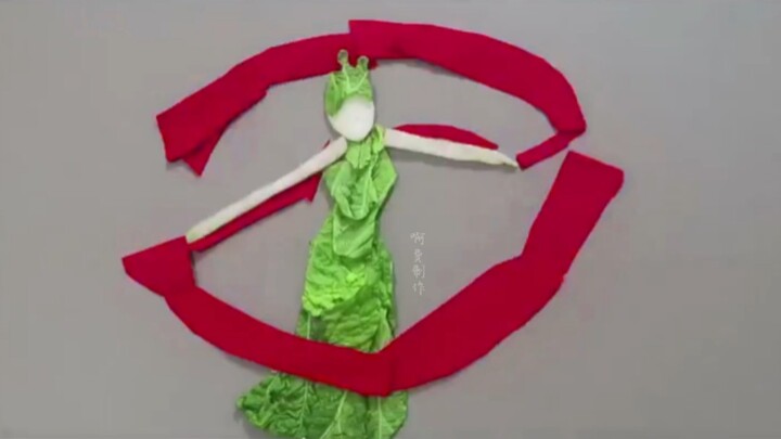 Amidst the images of traditional Chinese cuisine, the long scroll of time dances. Ah Fei wishes ever