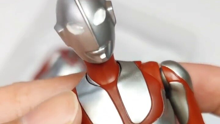 Bandai, rnm sẽ hoàn lại tiền cho bạn! Mua Ultraman SHF giả này ở đâu giá 450?