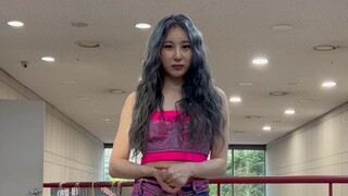 【Lee Chae-yeon】LET'S DANCE Challenge with Rozalin