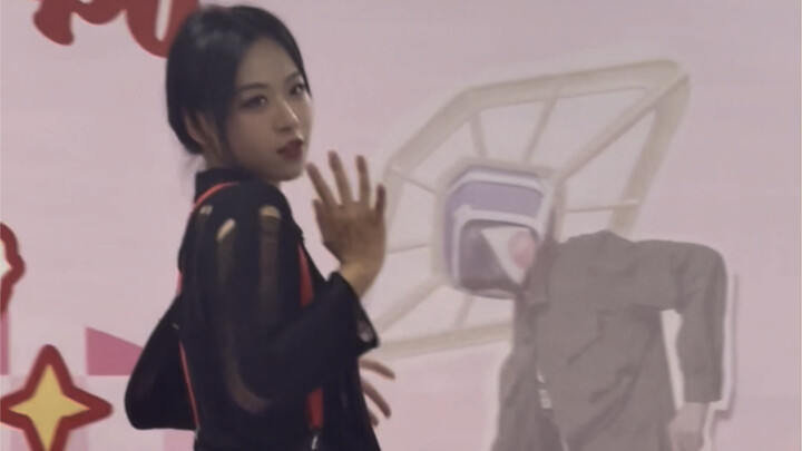 Looking forward to it~ Girlsday is looking forward to Min-ah’s sexiness being unmatched in the secon