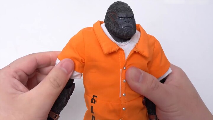 What is it like for King Kong to wear prison uniform? Gangster gorilla MR.G Prison uniform version M