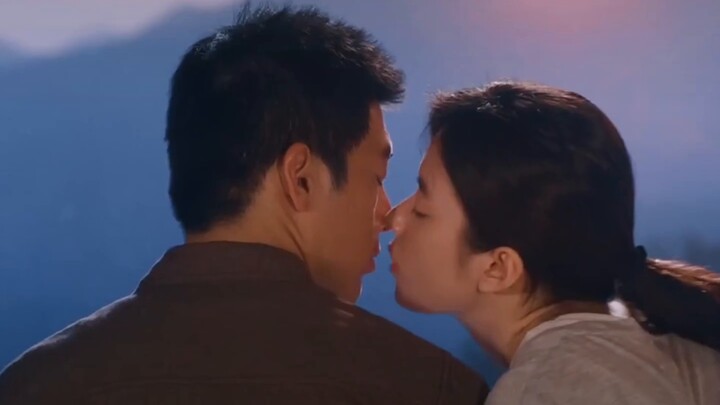 มาดูสาวสวยจีบหนุ่มหล่อกัน ฉันอิจฉาจัง.
