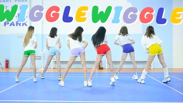 【NuNa】开 盲 盒 啦！| 运动场里摆动摆动 | HELLO VENUS WIGGLE WIGGLE