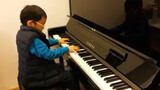 เด็กชายอายุ 6 ขวบเล่นบทที่สามของ Moonlight Sonata ของ Beethoven เด็กวันนี้ดีเกินไป